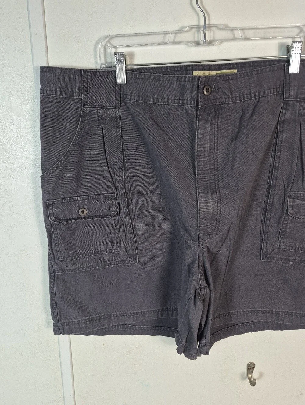 Cabela's Men's 7 Pocket Hiker Cargo Shorts Gray Size 46